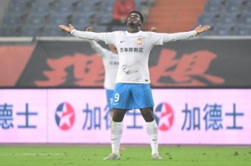 PG官方游戏-【中超】里亚斯科斯头球吊射 西海岸1比0客胜泰山